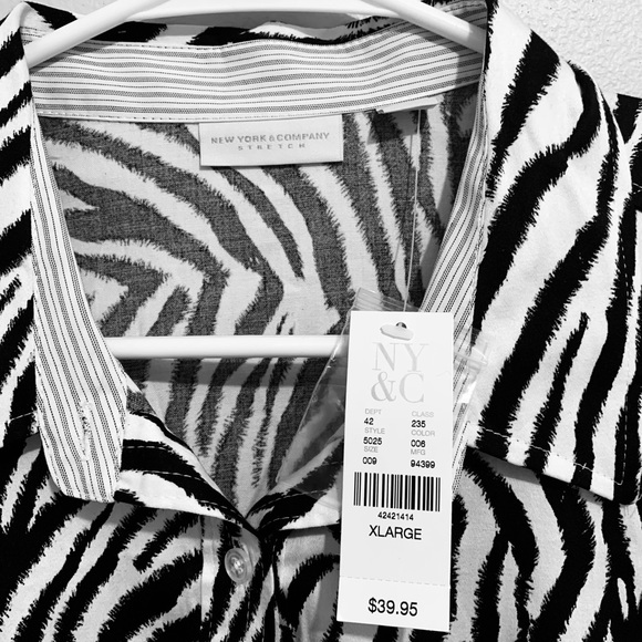 New York and Company size XL - Picture 2 of 5